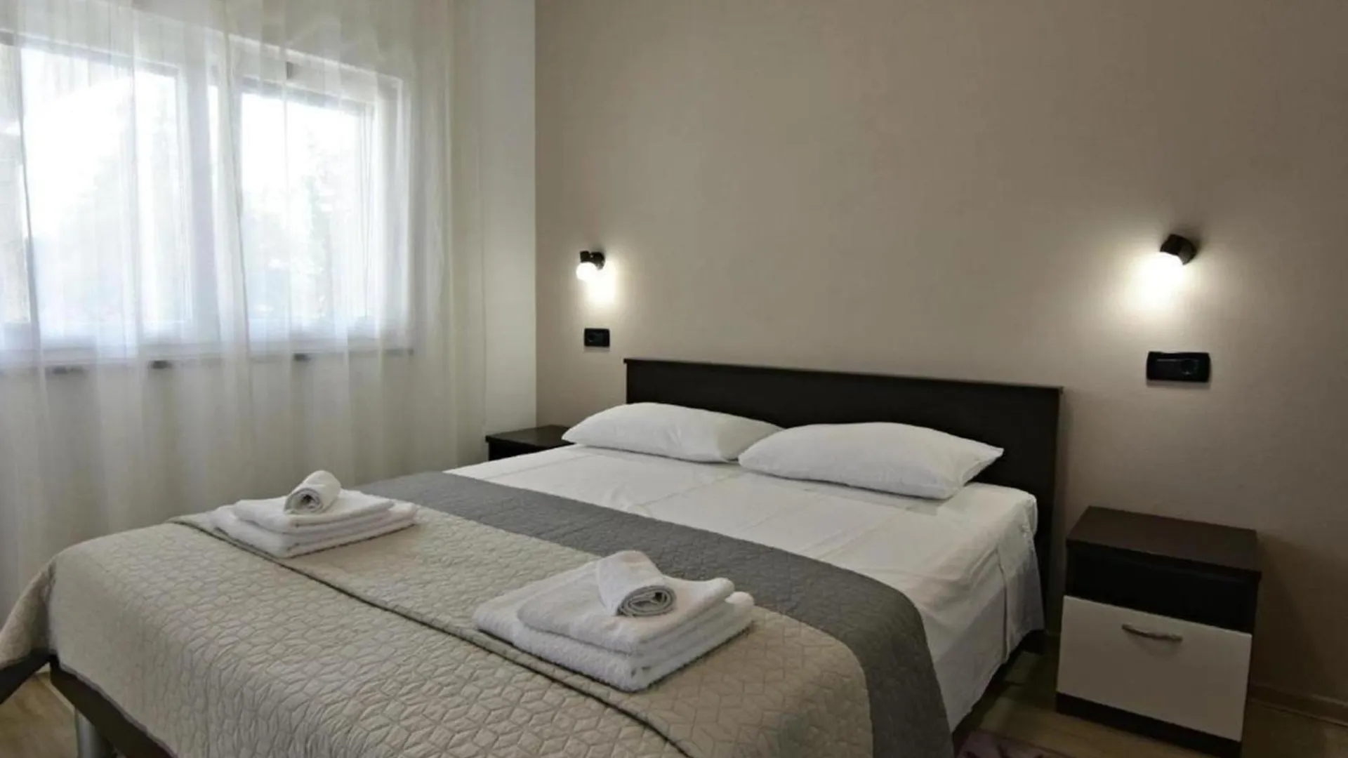 Neue Wohnung In Valica Mit Grossem Garten Umag Hırvatistan