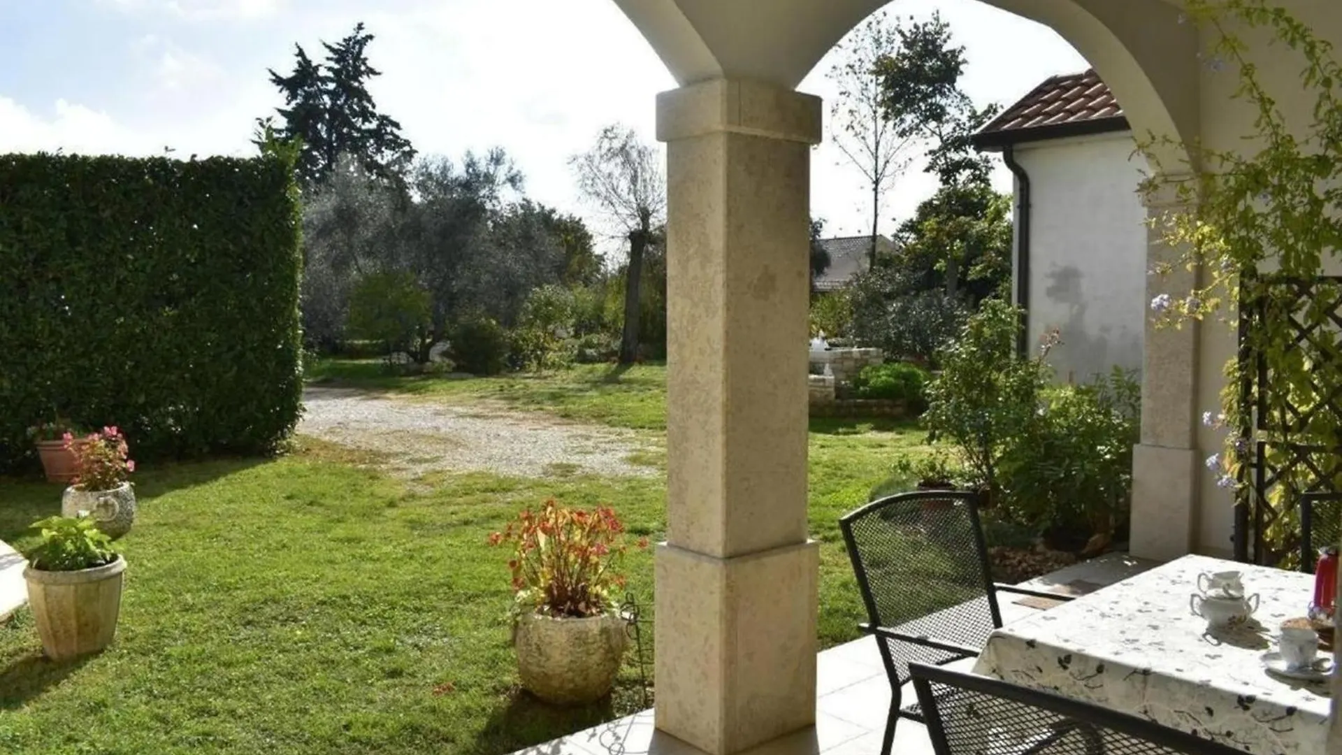 Neue Wohnung In Valica Mit Grossem Garten Umag