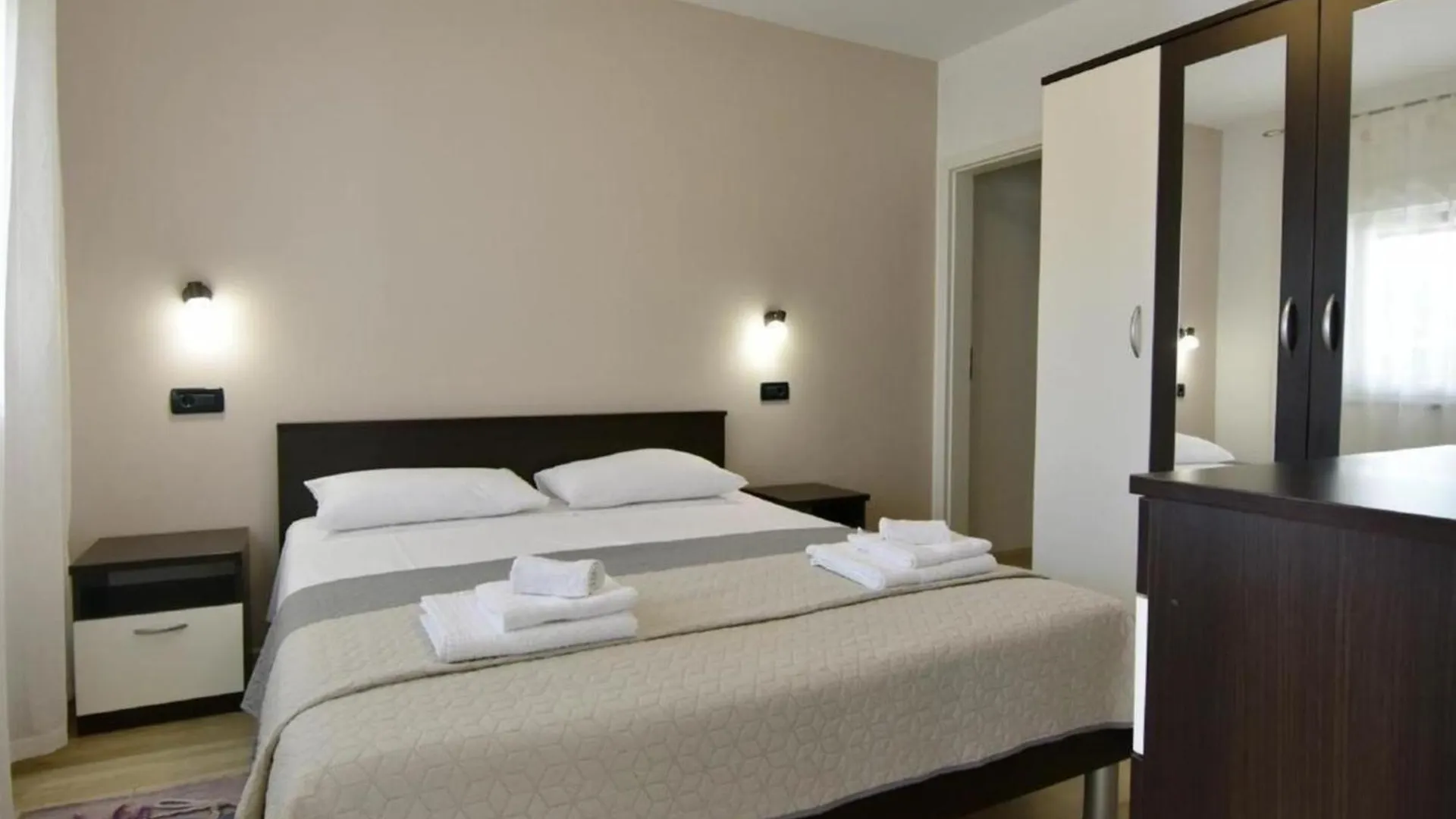 Apartman Neue Wohnung In Valica Mit Grossem Garten Umag
